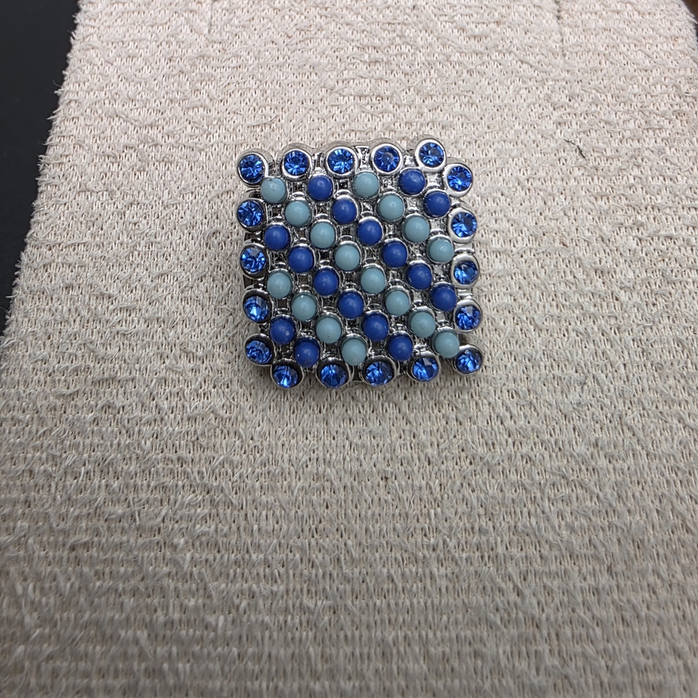 Blue and Silver Square Snap Button (1879)
